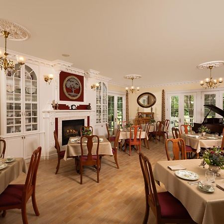 The Oakwood Inn Okoboji Esterno foto