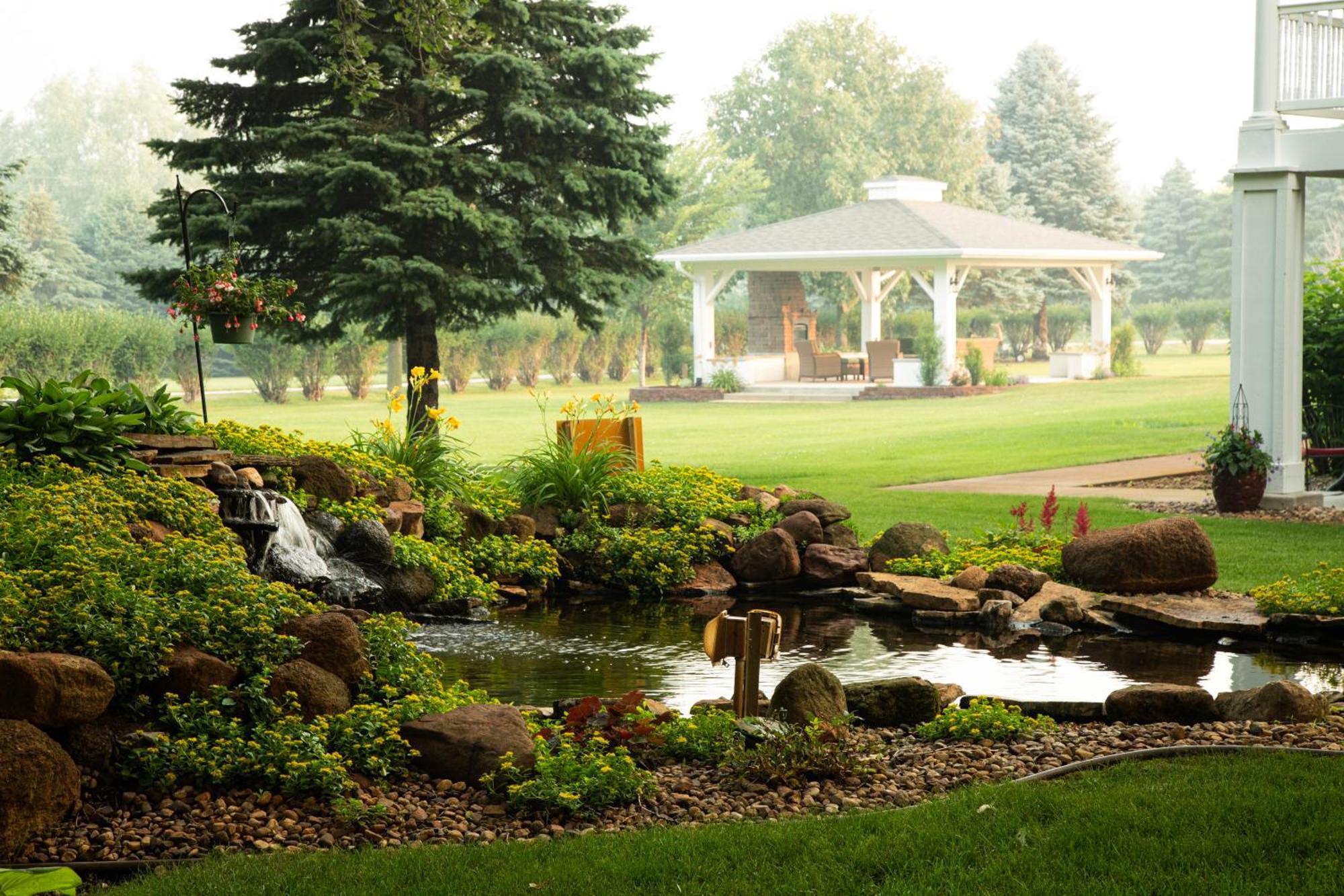 The Oakwood Inn Okoboji Esterno foto